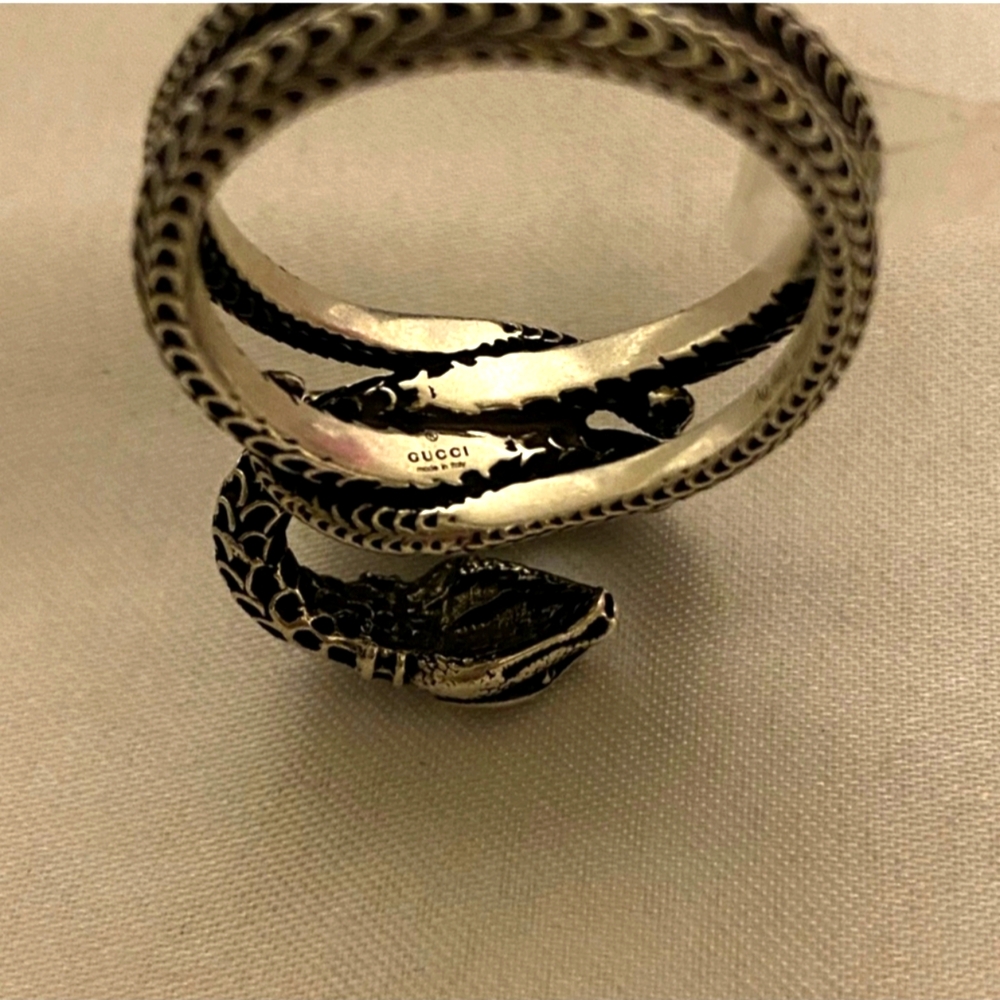 100% Authentic, GUCCI Double Headed Snake Ring.  Sz.7
